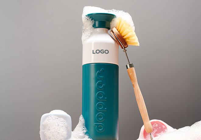 Dopper schoonmaken met hand